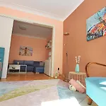 Colorful Sofía