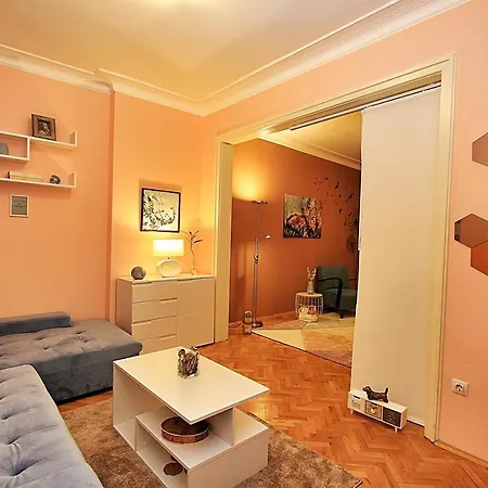 Colorful Апартамент *