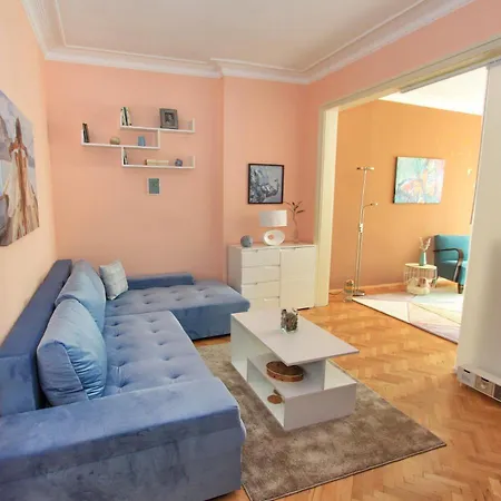 Colorful Апартаменты *